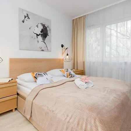 Warsaw Sokolowska One Bedroom Apartament By Noclegi Renters Exterior photo