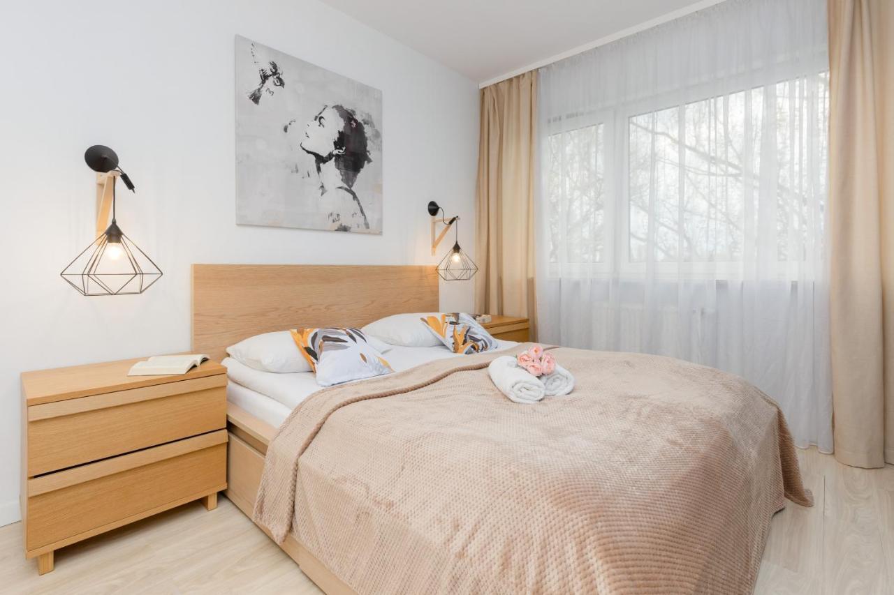 Sokołowska One Bedroom By Renters * Warszawa