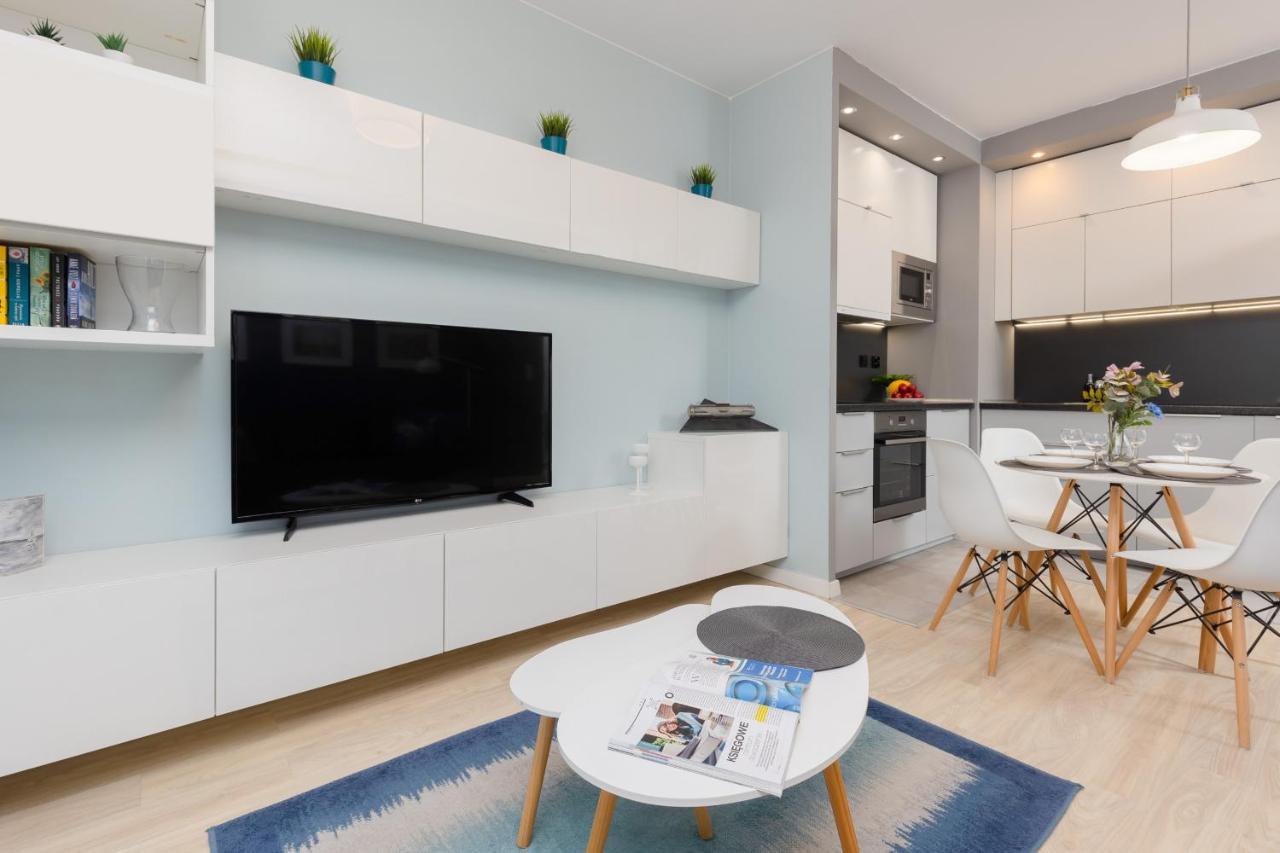 Sokolowska One Bedroom By Renters * Varsavia